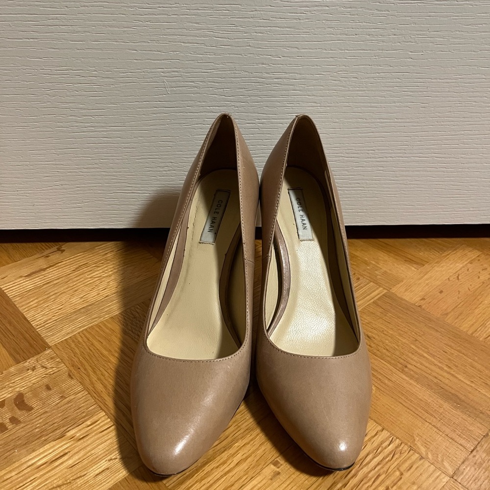 Cole Haan Women's Tan Leather Pumps